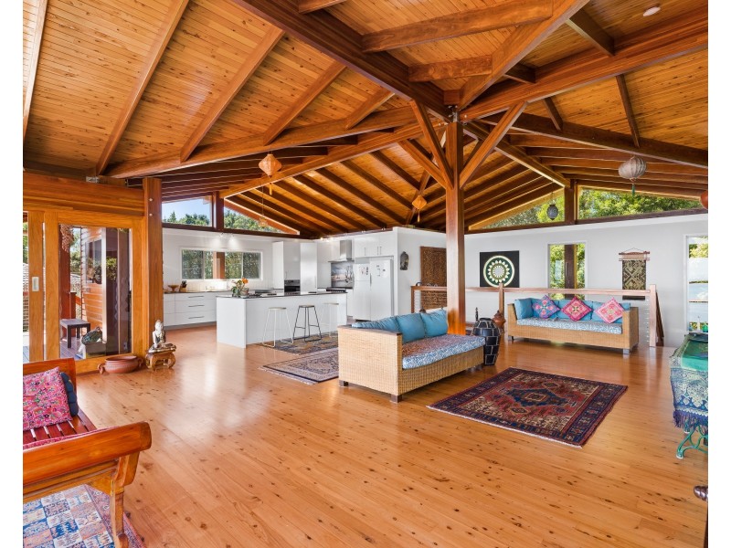 10A Illawong Crescent, Dunwich QLD 4183