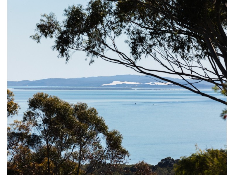 10A Illawong Crescent, Dunwich QLD 4183