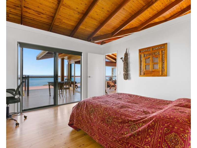 10A Illawong Crescent, Dunwich QLD 4183