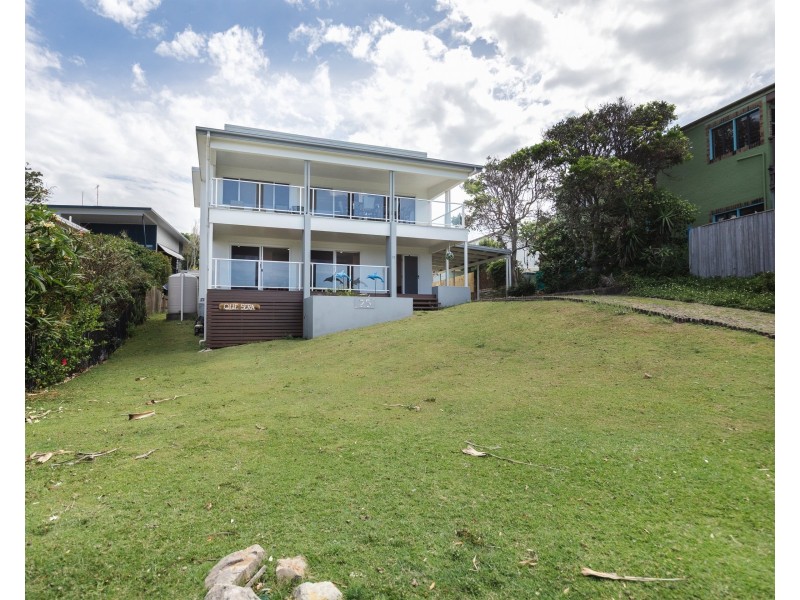 25 Mooloomba Road, Point Lookout QLD 4183