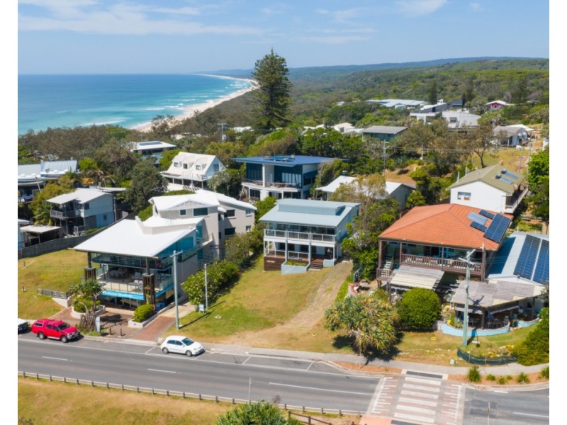 25 Mooloomba Road, Point Lookout QLD 4183