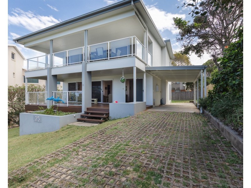 25 Mooloomba Road, Point Lookout QLD 4183