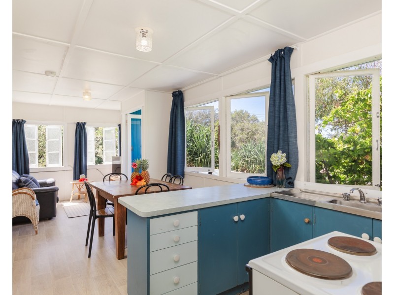 13 Mooloomba Road, Point Lookout QLD 4183