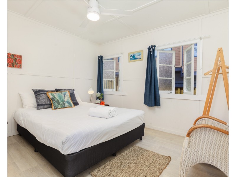 13 Mooloomba Road, Point Lookout QLD 4183