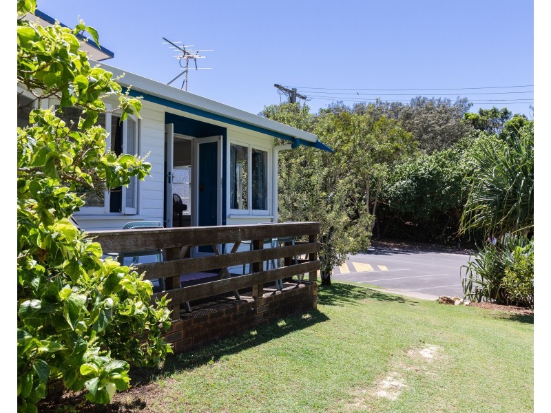 13 Mooloomba Road, Point Lookout QLD 4183