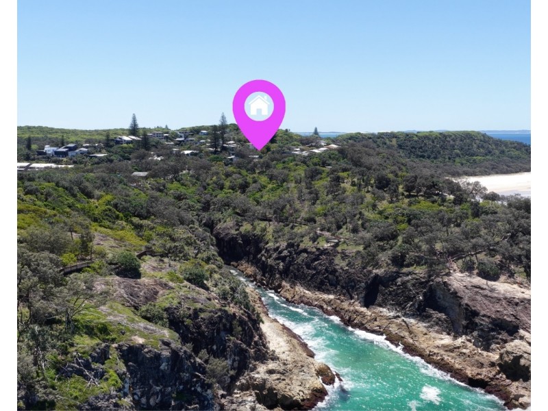 13 Mooloomba Road, Point Lookout QLD 4183