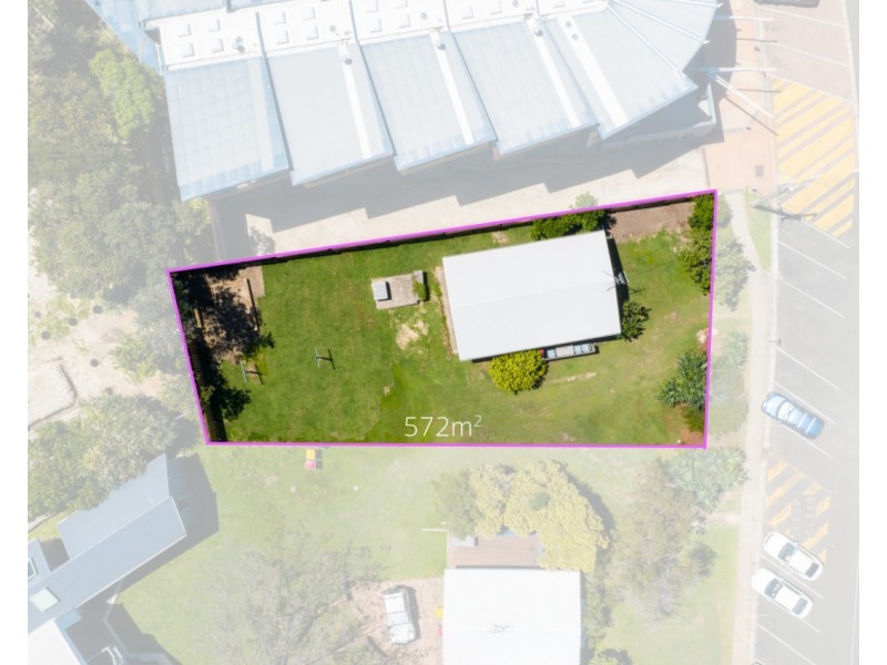 13 Mooloomba Road, Point Lookout QLD 4183