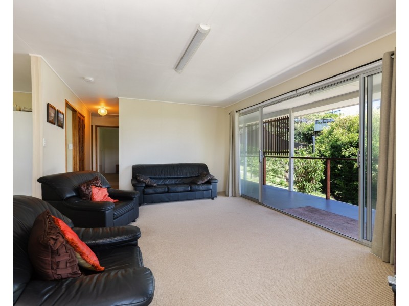 15 Galeen Street, Point Lookout QLD 4183