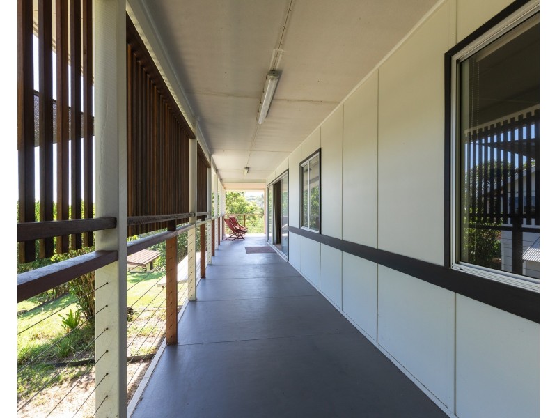 15 Galeen Street, Point Lookout QLD 4183