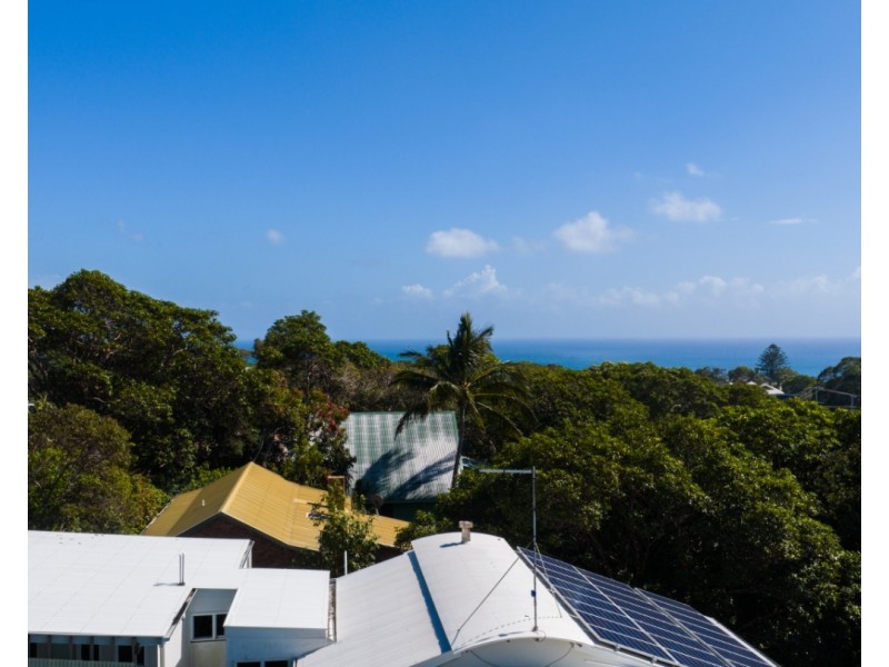 15 Galeen Street, Point Lookout QLD 4183