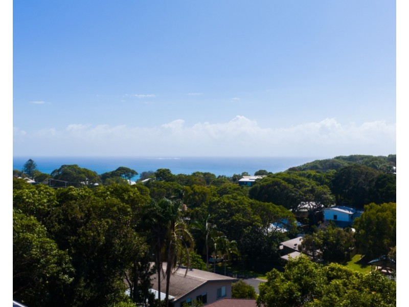 15 Galeen Street, Point Lookout QLD 4183