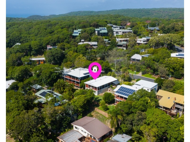 15 Galeen Street, Point Lookout QLD 4183