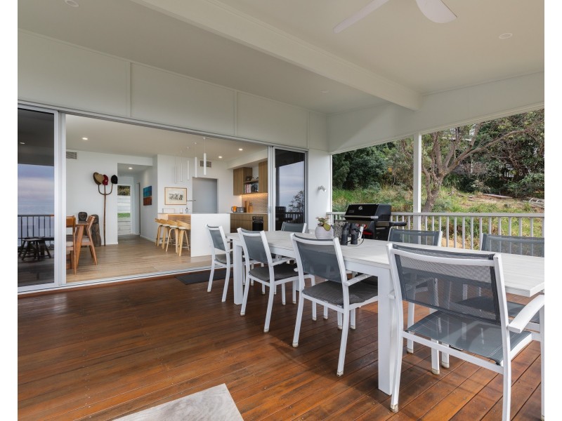 10A Cumming Parade, Point Lookout QLD 4183