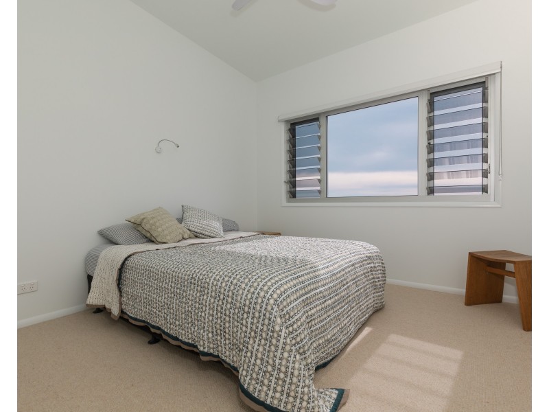 10A Cumming Parade, Point Lookout QLD 4183