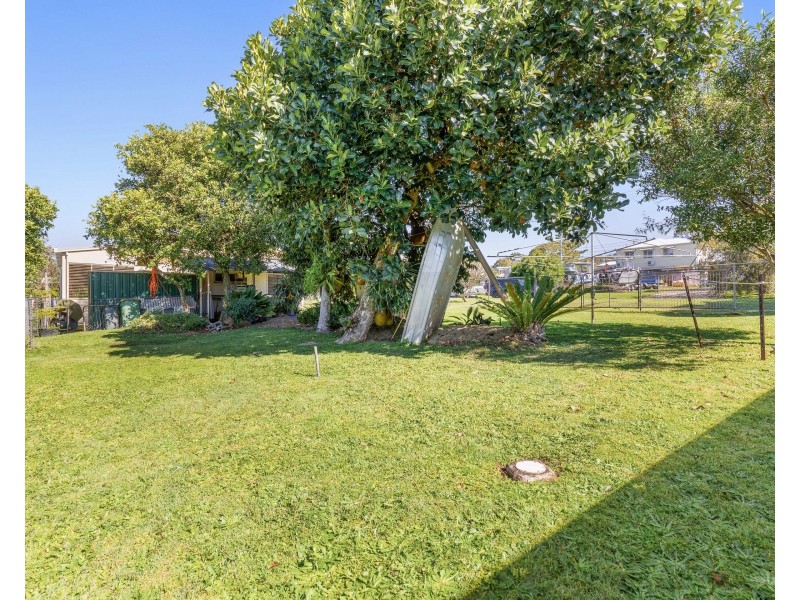 32 Petrie Street, Dunwich QLD 4183