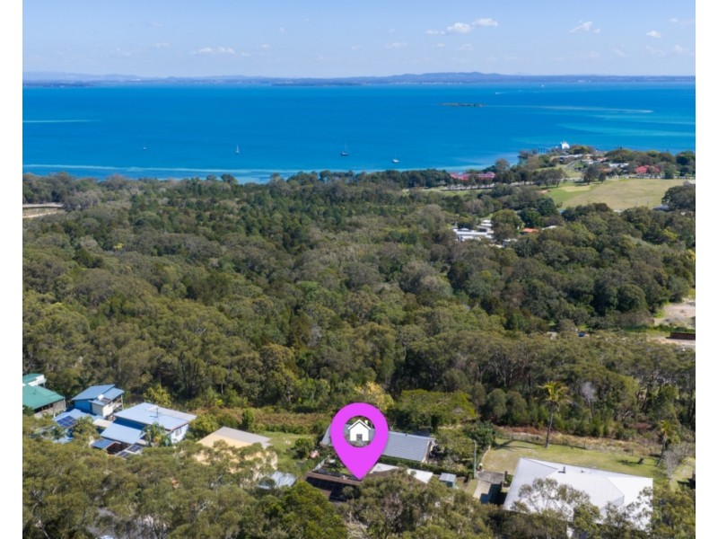 67 Rainbow Crescent, Dunwich QLD 4183