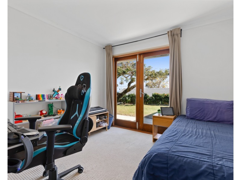67 Rainbow Crescent, Dunwich QLD 4183