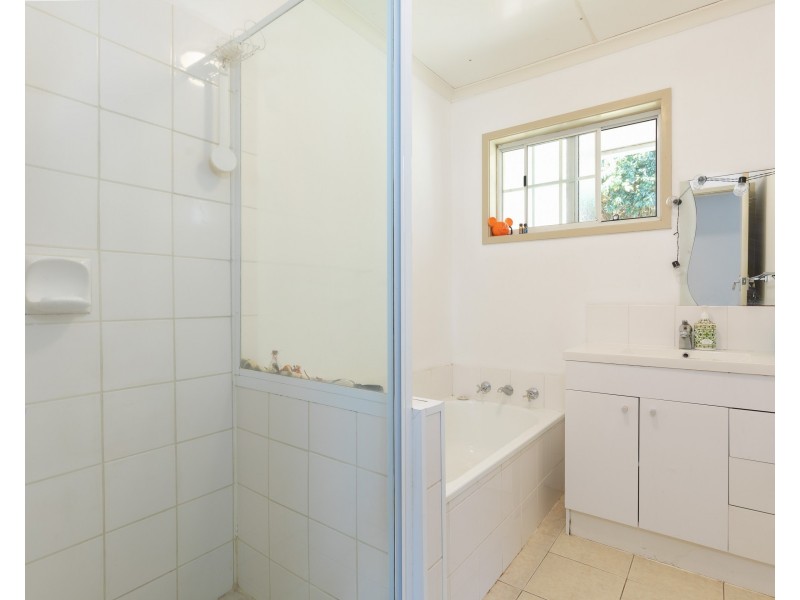 67 Rainbow Crescent, Dunwich QLD 4183