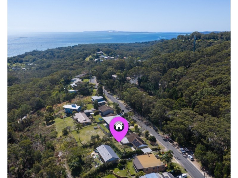 67 Rainbow Crescent, Dunwich QLD 4183