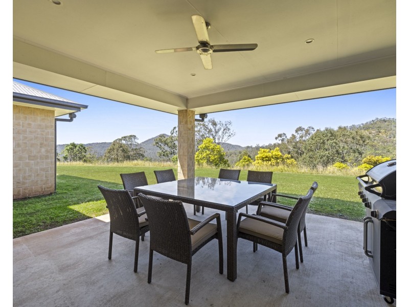 98 Hell Hole Creek Road, Preston QLD 4352