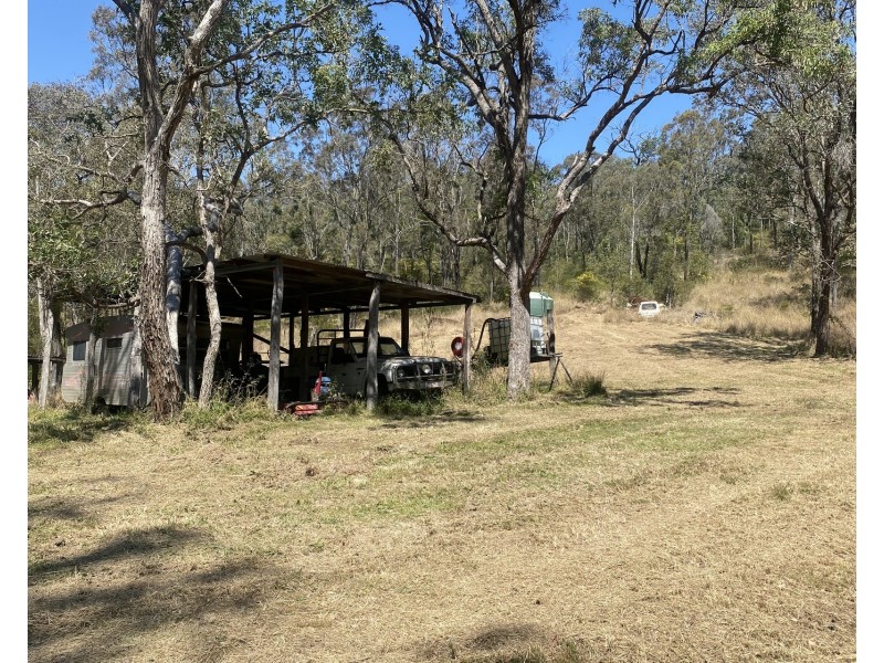 98 Hell Hole Creek Road, Preston QLD 4352