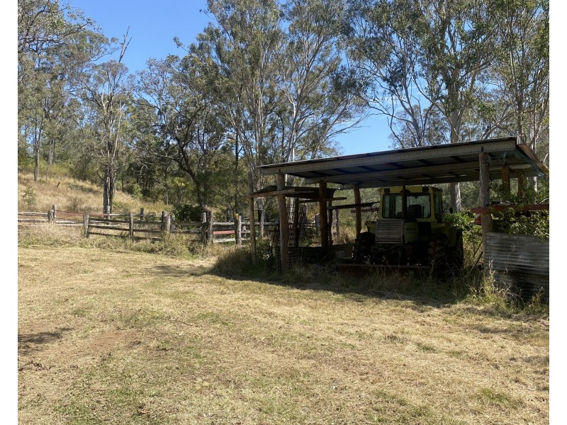 98 Hell Hole Creek Road, Preston QLD 4352
