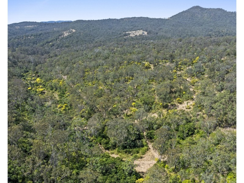 98 Hell Hole Creek Road, Preston QLD 4352