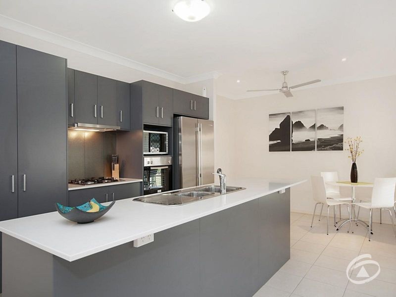 4 Scaglioni Street, Redlynch QLD 4870