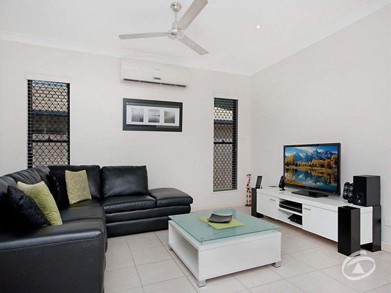 4 Scaglioni Street, Redlynch QLD 4870