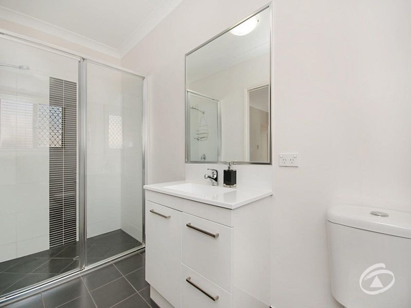 4 Scaglioni Street, Redlynch QLD 4870