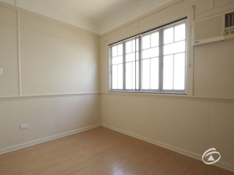 293 McLeod Street, Cairns North QLD 4870