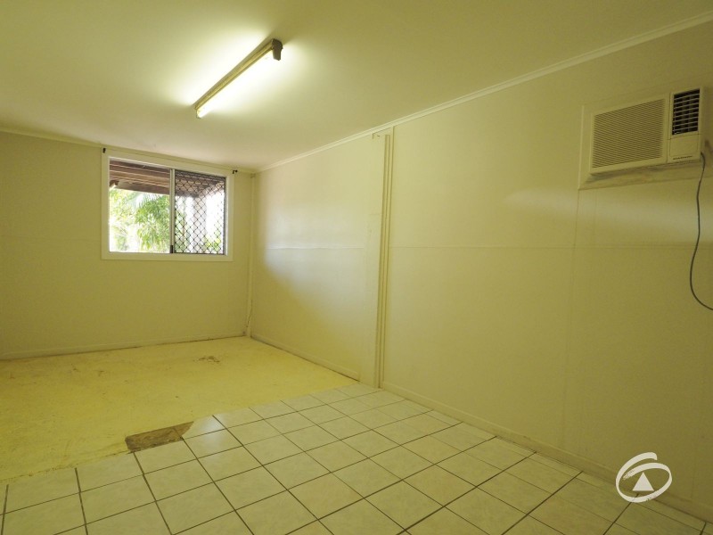 293 McLeod Street, Cairns North QLD 4870