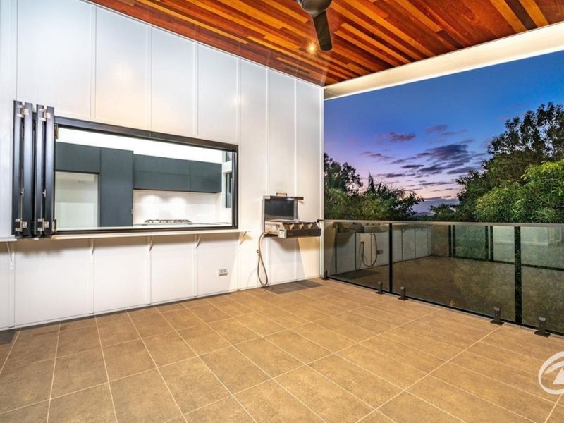 6A Diamond Close, Stratford QLD 4870