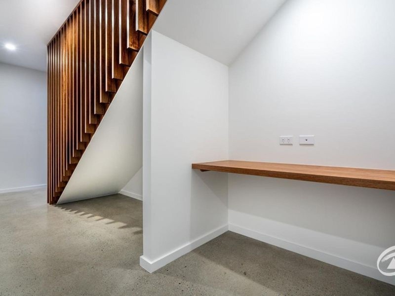 6B Diamond Close, Stratford QLD 4870