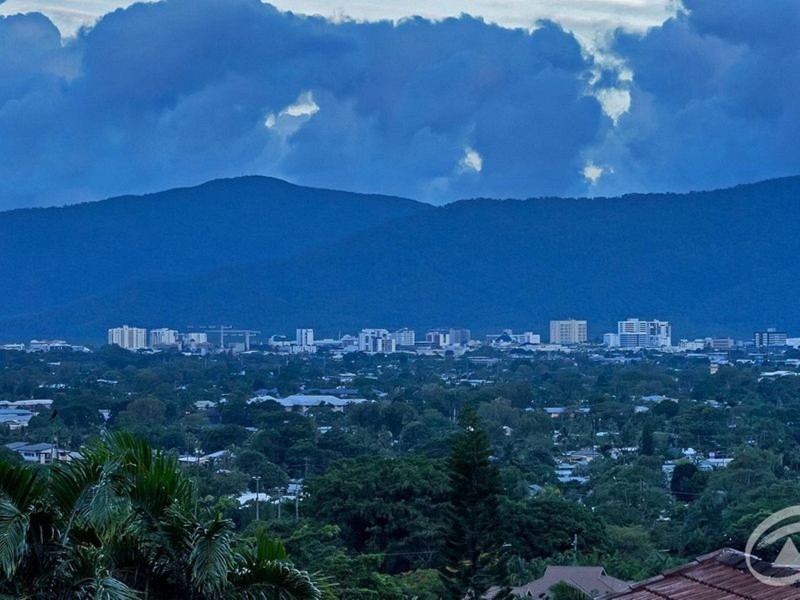 11 Rosemont Court, Mooroobool QLD 4870