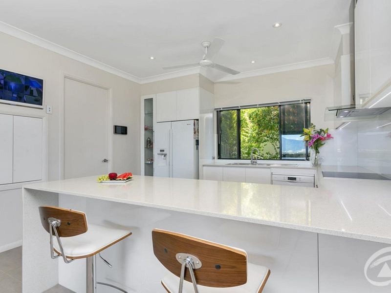 11 Rosemont Court, Mooroobool QLD 4870