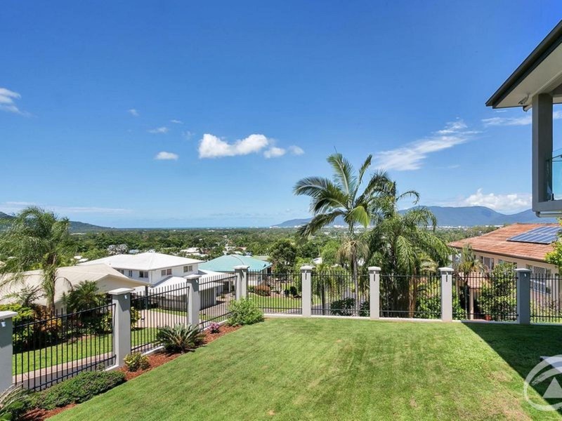 11 Rosemont Court, Mooroobool QLD 4870