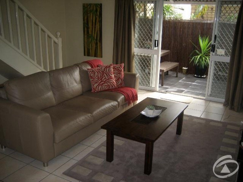 1/1 Grantala Street, Manoora QLD 4870