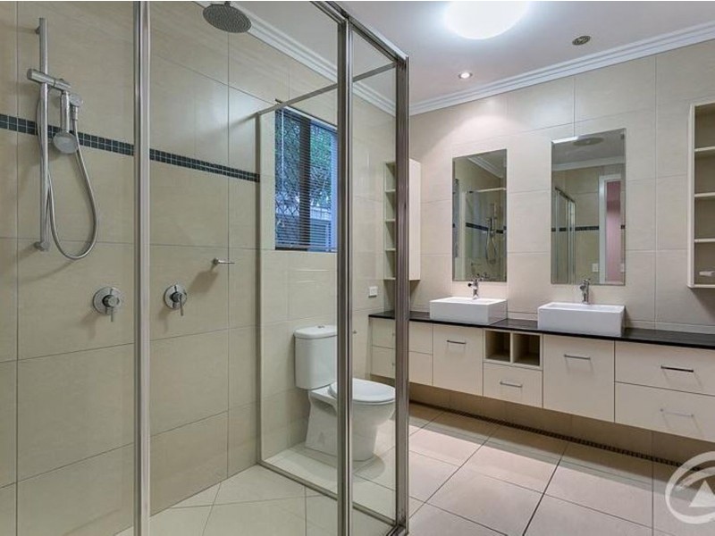 10 Bushlark Place, Smithfield QLD 4878