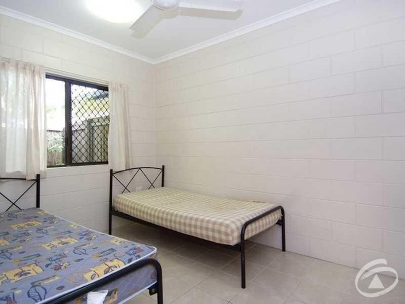 1/222-226 Fearnley Street, Parramatta Park QLD 4870