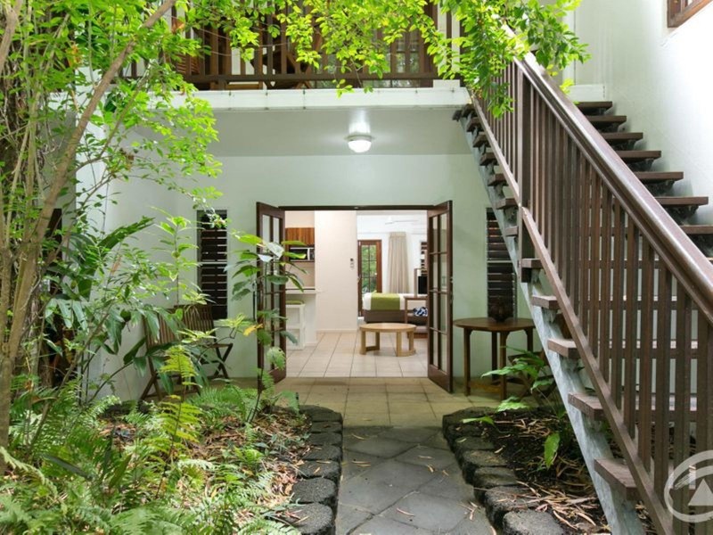 4/10-14 Amphora Street, Palm Cove QLD 4879