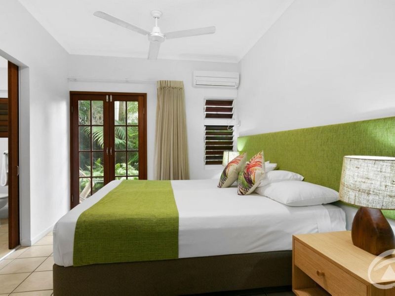 4/10-14 Amphora Street, Palm Cove QLD 4879