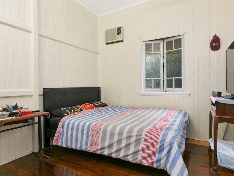 13 Boland Street, Westcourt QLD 4870