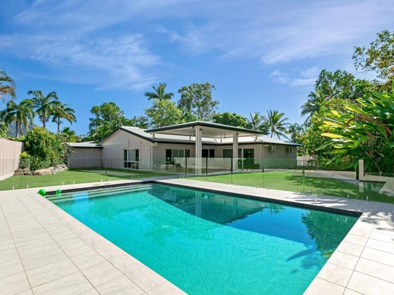 5 Bligh Close, Clifton Beach QLD 4879