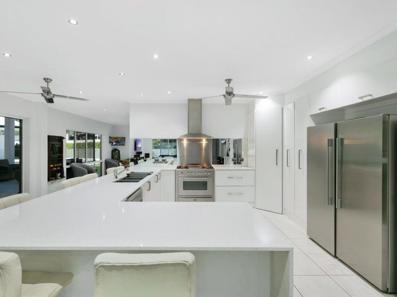 5 Bligh Close, Clifton Beach QLD 4879