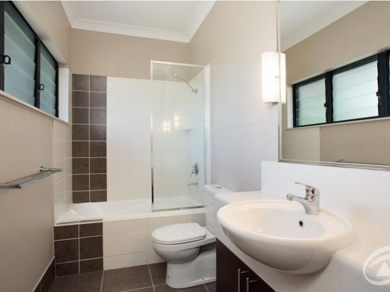 8/1766 Captain Cook Highway, Clifton Beach QLD 4879