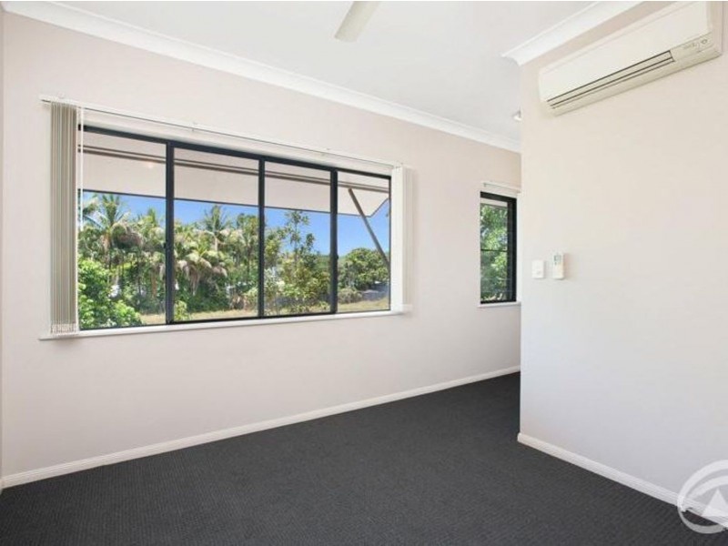 8/1766 Captain Cook Highway, Clifton Beach QLD 4879