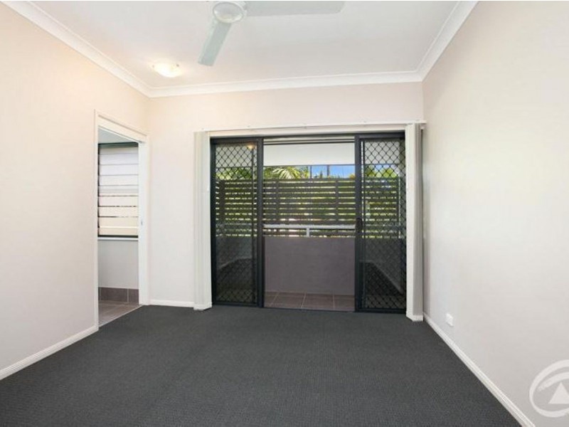 8/1766 Captain Cook Highway, Clifton Beach QLD 4879