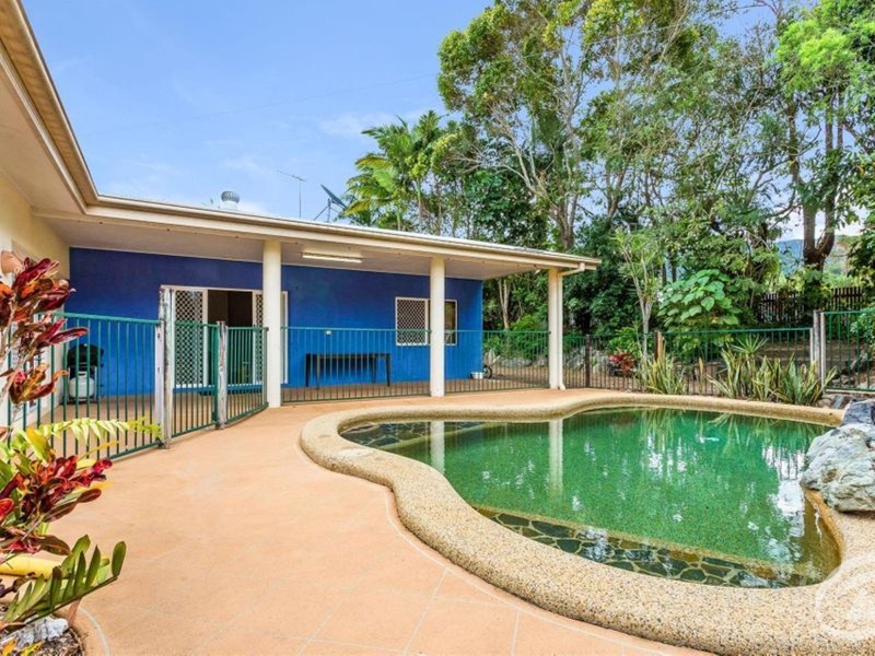 4 Edmonds Close, Bentley Park QLD 4869