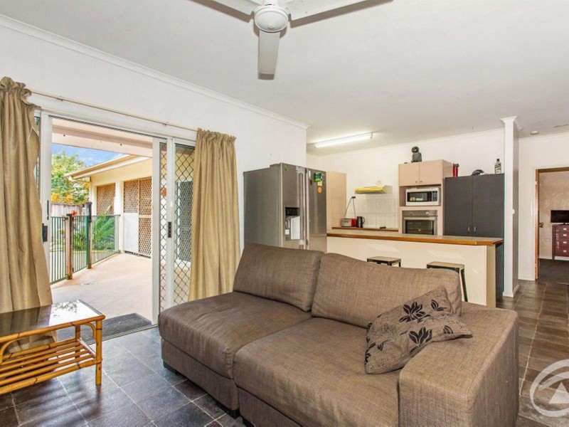 4 Edmonds Close, Bentley Park QLD 4869